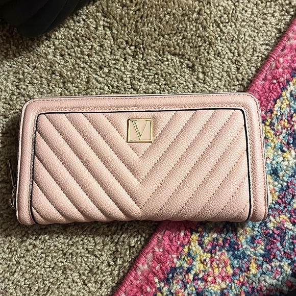 Victoria’s Secret Large Bag - Picture 3 of 3